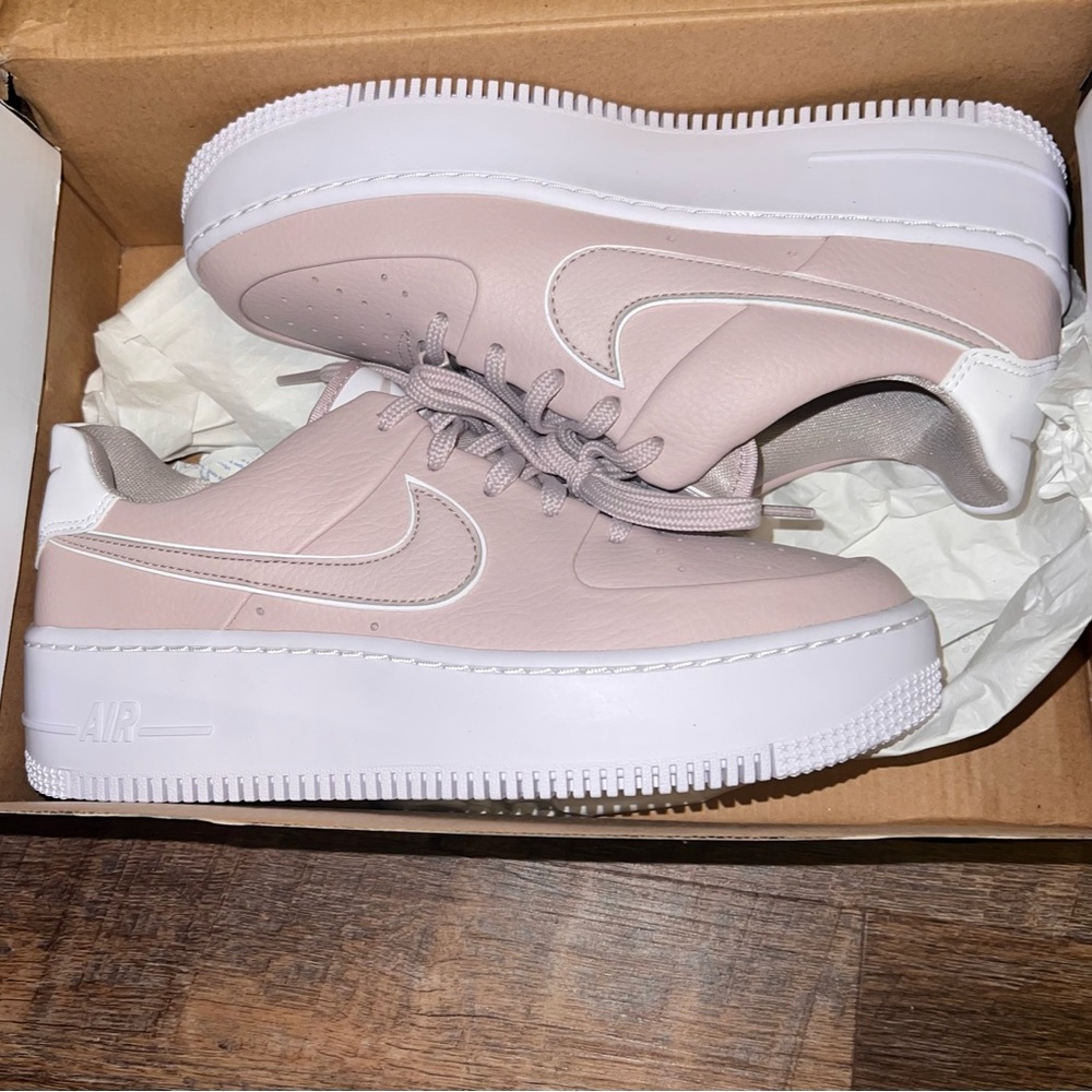 ★Platform Nike Air Force 1 Sage Low